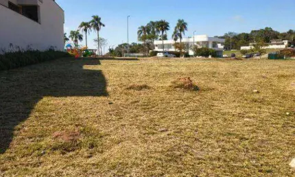 Terreno en condomínio para venda em quintas do ingaí de 809.00m²