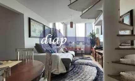 Excelente apartamento cobertura duplex, no bairro Barro Branco com 3 dormitórios planejados, sendo 1 suíte, no primeiro piso possui uma sala para 2 am
