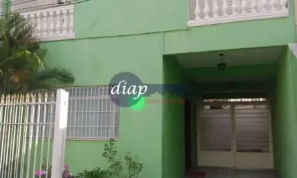Excelente sobrado no bairro santa teresinha com 3 dormitórios, sendo 3 suítes, duas das suítes com sacada de frente, cozinha americana com armários em