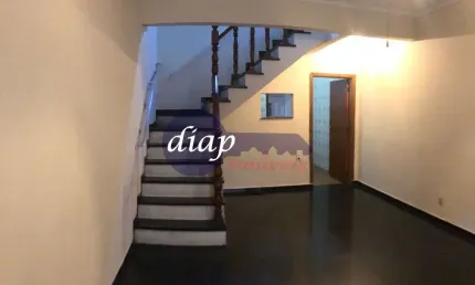 Ótimo sobrado no jardim bela vista com 2 dormitórios, cozinha com armários embutidos, sala ampla, 2 banheiros no total, sendo 1 com banheira, lavander
