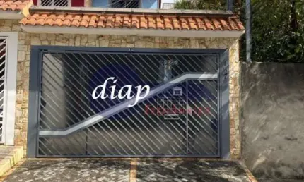 Sobrado a venda na vila constança. são 4 dormitórios sendo 1 suíte, sala, banheiros, lavanderia, corredor lateral, churrasqueira e 4 vagas de garagem.