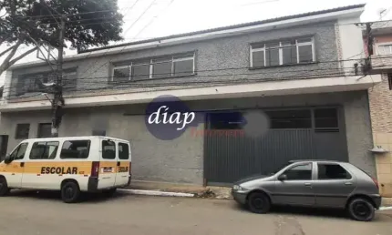 Ótima oportunidade!!!Excelente galpão no Jabaquara, vila do Encontro com 650 metros de construção, entrada para caminhão com portão eletrônico, energi