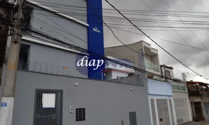 Apartamentos novos com 1 dormitório, sala, cozinha, banheiro, área de serviço, sem vaga de garagem e sem elevador. acabamento todo em piso em porcelan