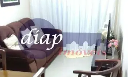 Ótimo apartamento na Cidade Patriarca com 2 dormitórios, sendo 1 com armários planejados, sala para dois ambientes com sacada, cozinha com armários em