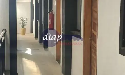 Apartamento com 42 metros quadrados divididos em 2 quartos, sala, cozinha, lavanderia e banheiro. prédio com 3 andares e salão de festas amplo. excele