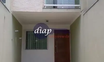 Lindo sobrado de aproximadamente 150 m² construido a 6 anos, muito bem localizado, rua tranquila e bem iluminada no bairro jardim triana, próximo ao m