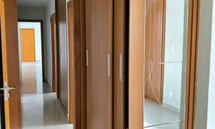 Vende excelente apartamento de 03 quartos no Buritis