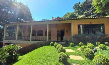Vendo excelente casa com 4 dormitórios na Vila Del Rey - Nova Lima
