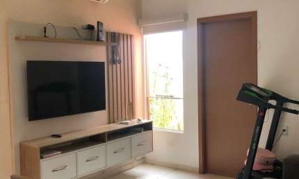 CASA EM VIA PÚBLICA FINANCIÁVEL – AV. DAS TORRES/FLORES
