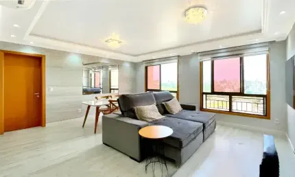 Apartamento com 3 quartos à venda na Rua Roque Calage, 900, Passo da Areia, Porto Alegre