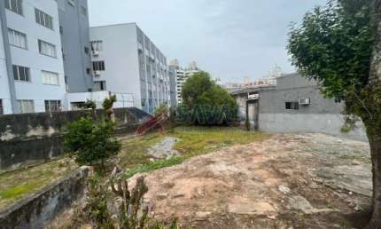 Terreno à venda na Rua Lauro Linhares, Trindade, Florianópolis
