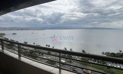 ELEGANTE APARTAMENTO FRENTE MAR - REQUINTE E SOFISTICAÇÃO