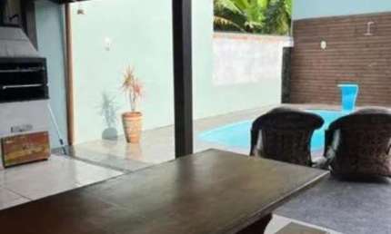 Casa para Venda em Florianópolis, Rio Tavares, 4 dormitórios, 1 suíte, 3 banheiros, 2 vagas