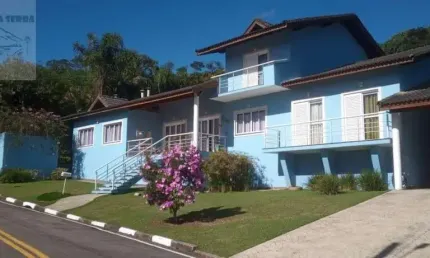 Residência em Condomínio na Serra da Cantareira-SP, 4 Quartos e 2 Suítes, 3 Salas, 6 Banheiros, 5 Vagas, 450m².