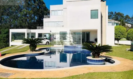 Casa para locação na serra da cantareira-sp: 4 quartos, 3 suítes, 5 salas, 6 banheiros, 4 vagas de garagem, 500m². venha conhecer!