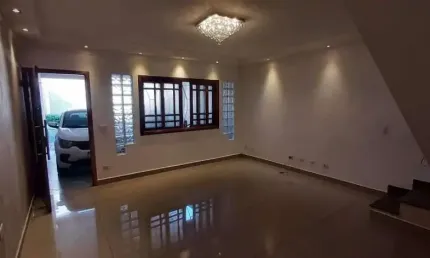Casa em condomínio fechado com 3 quartos à venda na Rua Comprida, 523, Vila Mazzei, São Paulo por R$ 770.000