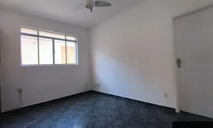 Apartamento Próxima a Praia, 2 dormitórios no Embaré