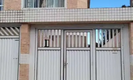 Casa em condomínio – jardim guassú (parte alta de são vicente)