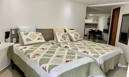 Vendo Flat com 43 m², 1 quarto, sala, cozinha, R$ 525.000,00