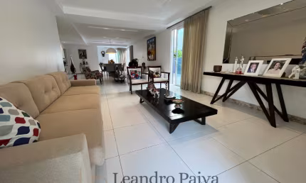 Vendo casa de condomínio, 400 m², 4 suites, piscina, R$ 3.200.000,00