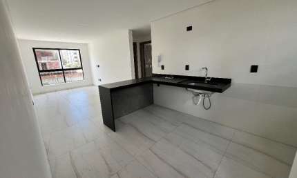 Vendo apartamento 69 m², 3 quartos, 1 suíte, 250 metros mar, R$ 650.000,00.