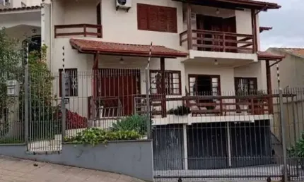 Casa/sobrado à venda com 4 quartos (4 suítes) - capoeiras - florianópolis