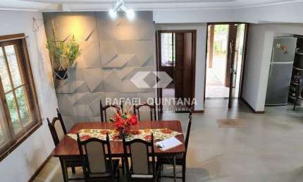Casa à Venda, 4 Quartos sendo 4 Suítes, 6 Vagas com 230m², Cacupé, Florianópolis - SC