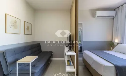 Apartamento Tipo Stúdio à Venda, Reformado e Mobiliado, 23m², Centro, Florianópolis - SC