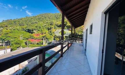 Casa para Alugar, 2 Quartos sendo 1 Suíte, 2 Vagas Cobertas, Vista Mar, Sambaqui, Florianópolis - SC