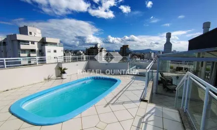 Apartamento de Cobertura à Venda, 3 Quartos, sendo 2 suites master, Piscina, Dependencia completa, 4 vagas, no Estreito, Vista Mar e Ponte Hercilio Luz
