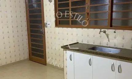Casa para venda em Campos Elíseos de 118.00m² com 3 Quartos e 2 Garagens