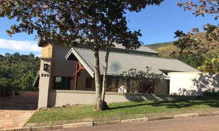 Casa com 3 dormitórios à venda, 290 m² por R$ 3.200.000,00 - Jardim Flamboyant - Atibaia/SP