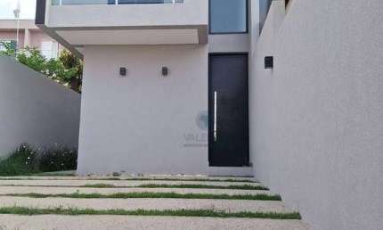 Sobrado com 3 dormitórios à venda, 136 m² por R$ 690.000,00 - Jardim Maristela - Atibaia/SP