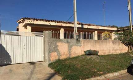 Casa com 2 dormitórios à venda, no bairro Jardim dos Pinheiros - Atibaia/SP - CA0262