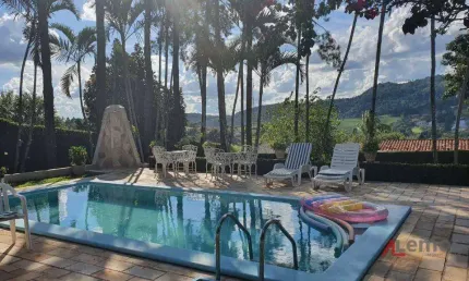 Chácara com 6 dormitórios e casas de caseiro à venda, 3900 m² no Chácaras Fernão Dias em Atibaia/SP - CH0027