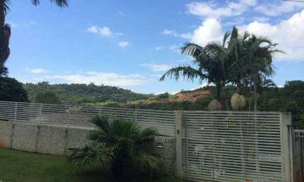 Casa com 3 dormitórios à venda de 400 m² no Condomínio Flamboyant em Atibaia/SP - CA0323