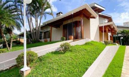 Casa com 3 suítes à venda de 490 m² no Condomínio Flamboyant em Atibaia/SP - CA0945