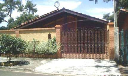 Casa com 4 quartos, 230 m², à venda no Jardim do Lago em Atibaia/SP - CA2496