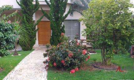 Casa com 3 SUÍTES à venda de 669 m² no Condomínio Parque das Garças II em Atibaia/SP - CA2697