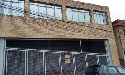 Salão à venda, 400 m² no Centro de Bom Jesus dos Perdões/SP - SL0108