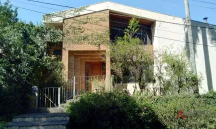 Casa com 5 dormitórios à venda de 510 m² na Vila Santista em Atibaia/SP - CA2966