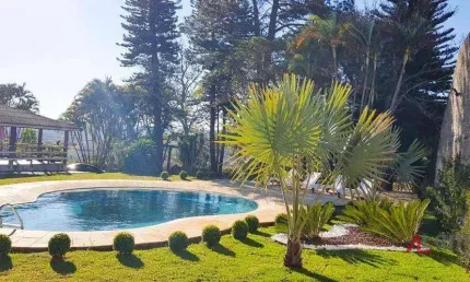 Casa com 4 dormitórios à venda, 1603 m² no Jardim Itaperi em Atibaia/SP - CA4481
