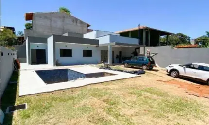 Casa com 3 dormitórios à venda, no bairro Portão em Atibaia/SP - CA4763