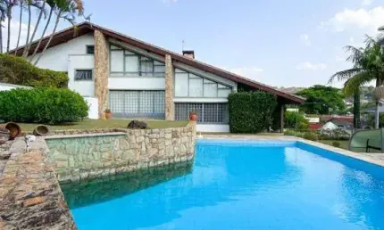 Casa com 4 dormitórios à venda, no Jardim Itaperi em Atibaia/SP - CA4765