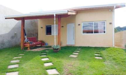 Casa com 2 dormitórios à venda, no bairro do Portão em Atibaia/SP - CA4842