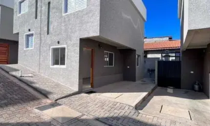 Casa com 2 dormitórios à venda, no Jardim Santo Antônio em Atibaia/SP - CA4933