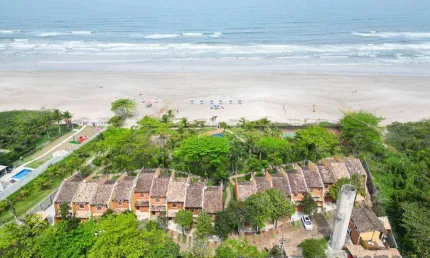 Casa com 4 dormitórios à venda, na Praia da Boracéia - São Sebastião/SP
