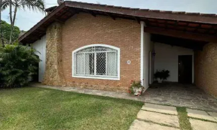 Casa com 4 dormitórios à venda, no Jardim Floresta em Atibaia/SP - CA5162