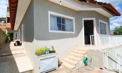 Casa com 3 dormitórios à venda, no Parque Hortensia - Bom Jesus dos Perdões/SP - CA5369