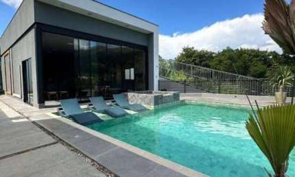Casa com 3 dormitórios à venda, no Vila Petrópolis - Atibaia/SP - CA5399